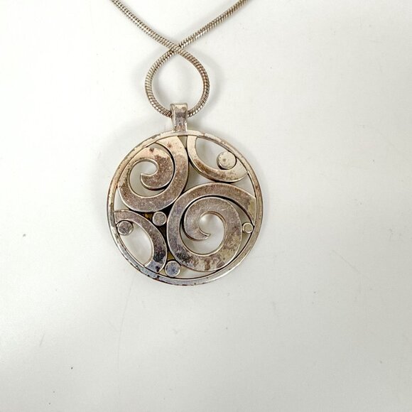 Brighton Silver Tone  London Groove Scrolled Pendant Necklace Swarovski Crystals - Picture 3 of 3